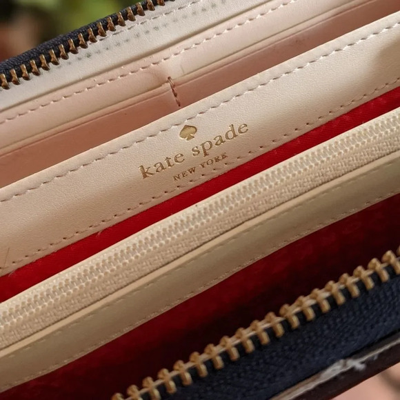 KATE SPADE Neda Pebbled Ace of  Spades Zippy Wallet - Picture 12 of 13